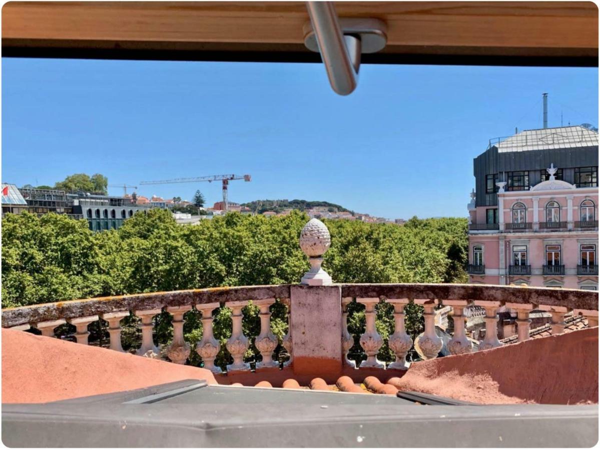 Charming Central Sunny Penthouse Lisbon Exterior photo