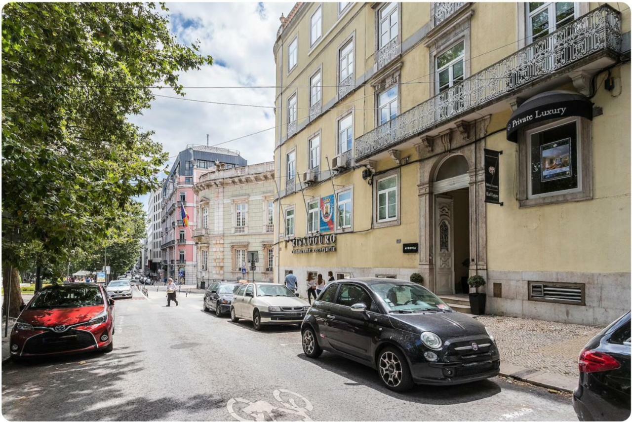 Charming Central Sunny Penthouse Lisbon Exterior photo