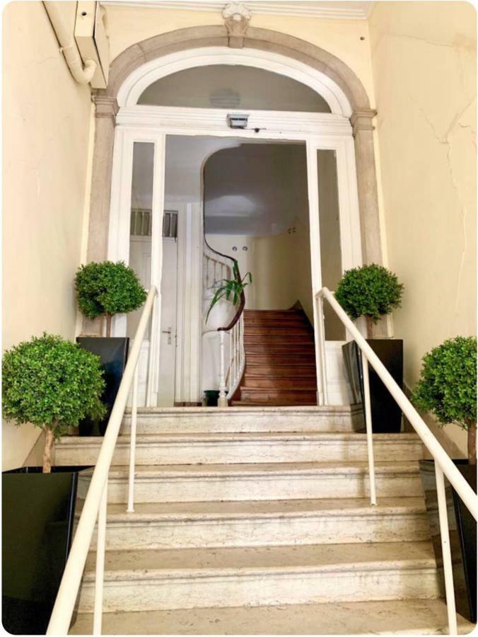 Charming Central Sunny Penthouse Lisbon Exterior photo