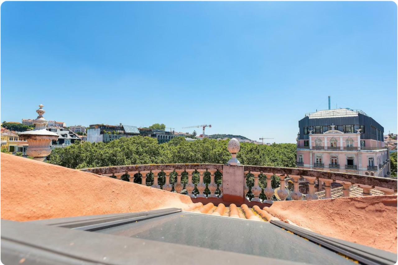 Charming Central Sunny Penthouse Lisbon Exterior photo